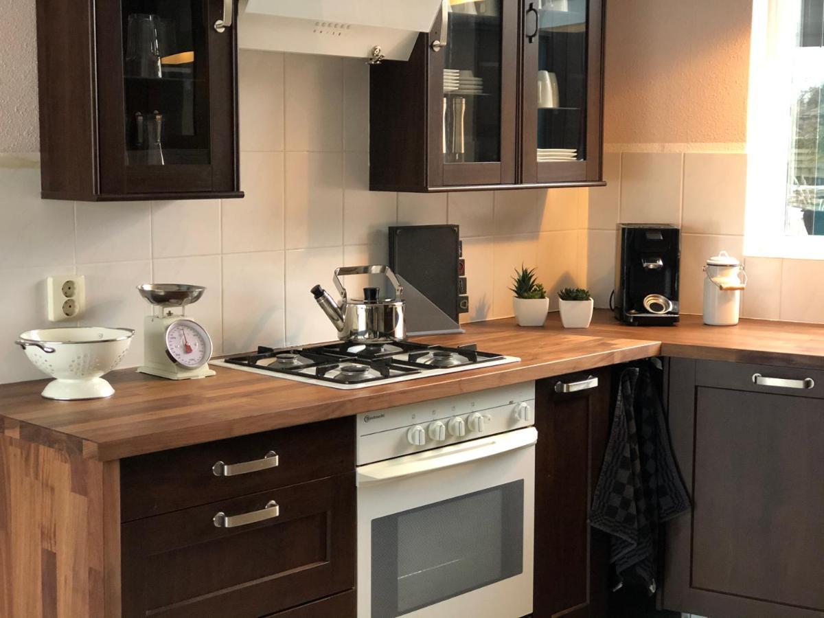 Riverside-lemmer Holiday home *