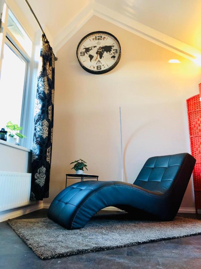Riverside-lemmer Holiday home *