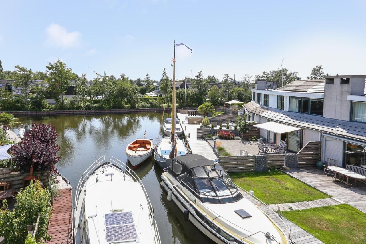 Riverside-lemmer Holiday home